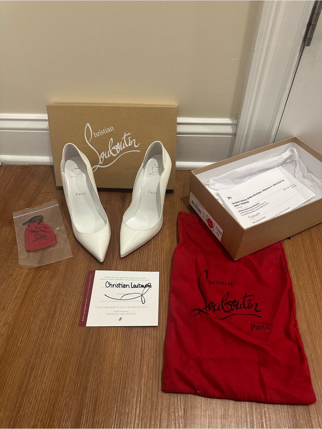 Christian Louboutin Hot Chick 37.5